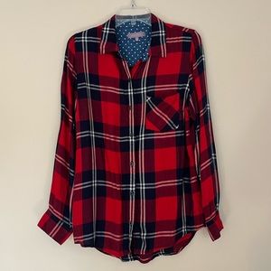 Francesca’s Harper Flannel Buttondown Shirt Size Medium